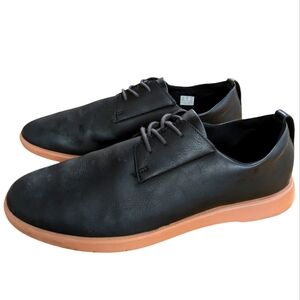 Classic Black Oxfords with Tan Sole